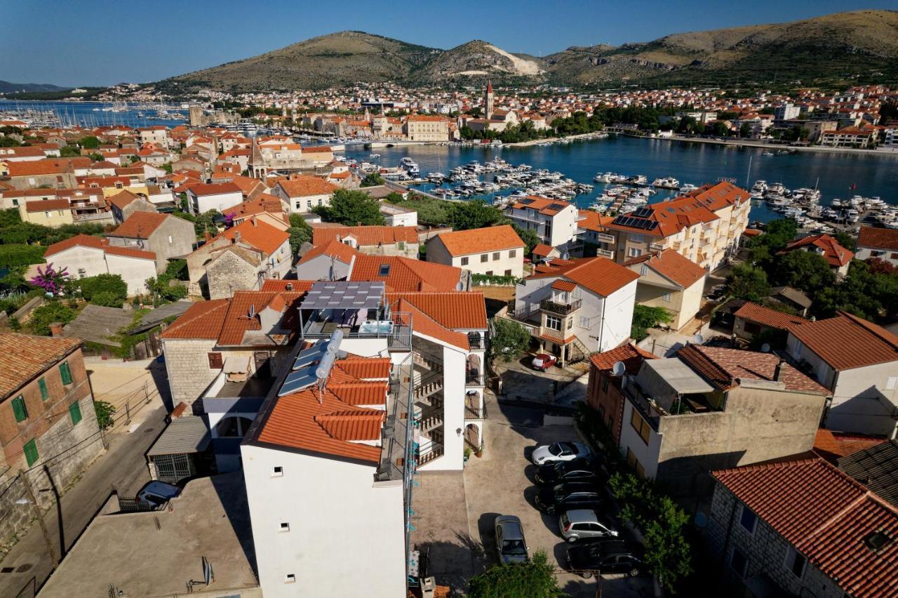 Apartments & Rooms Zaja Trogir Exterior photo